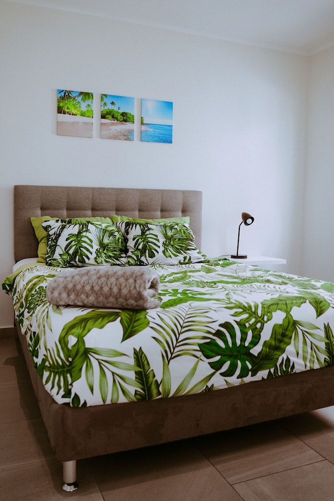 Apartment, 1 Queen Bed photo 2