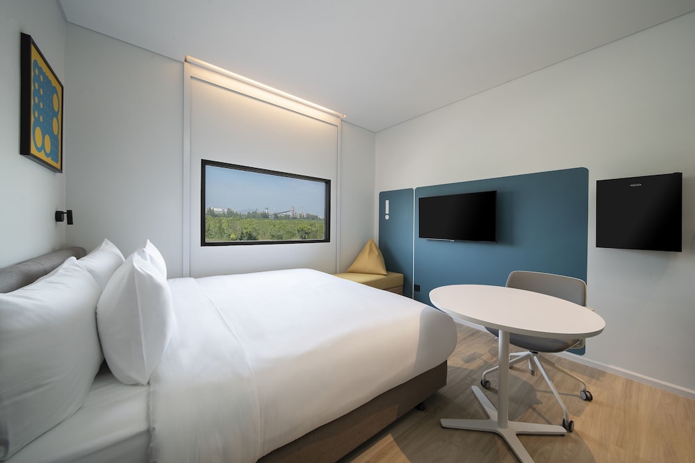 Standard Double Room - Photo 9