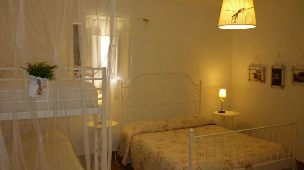 Classic Quadruple Room (with Bunk Beds)