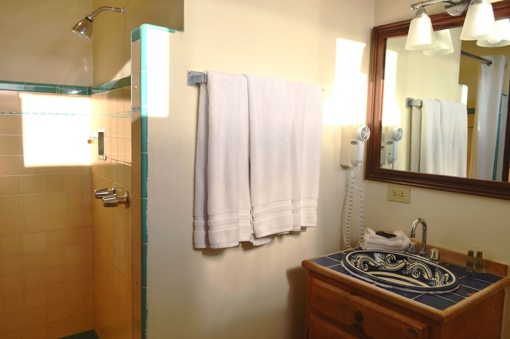 Family Chalet, 2 Bedrooms, Pool View photo 2