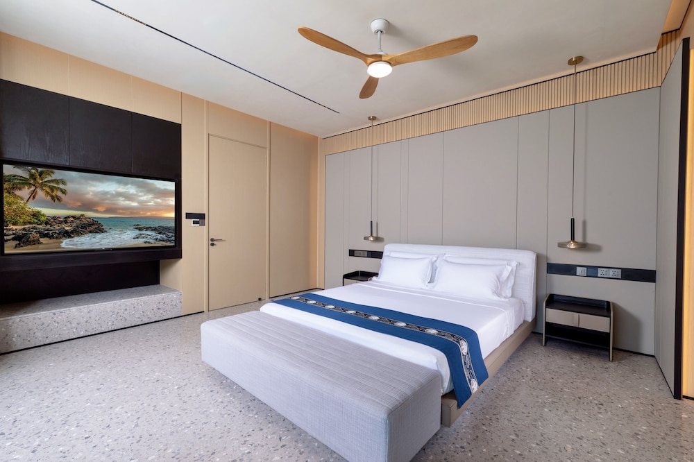 Luxury Villa, Ocean View photo 3