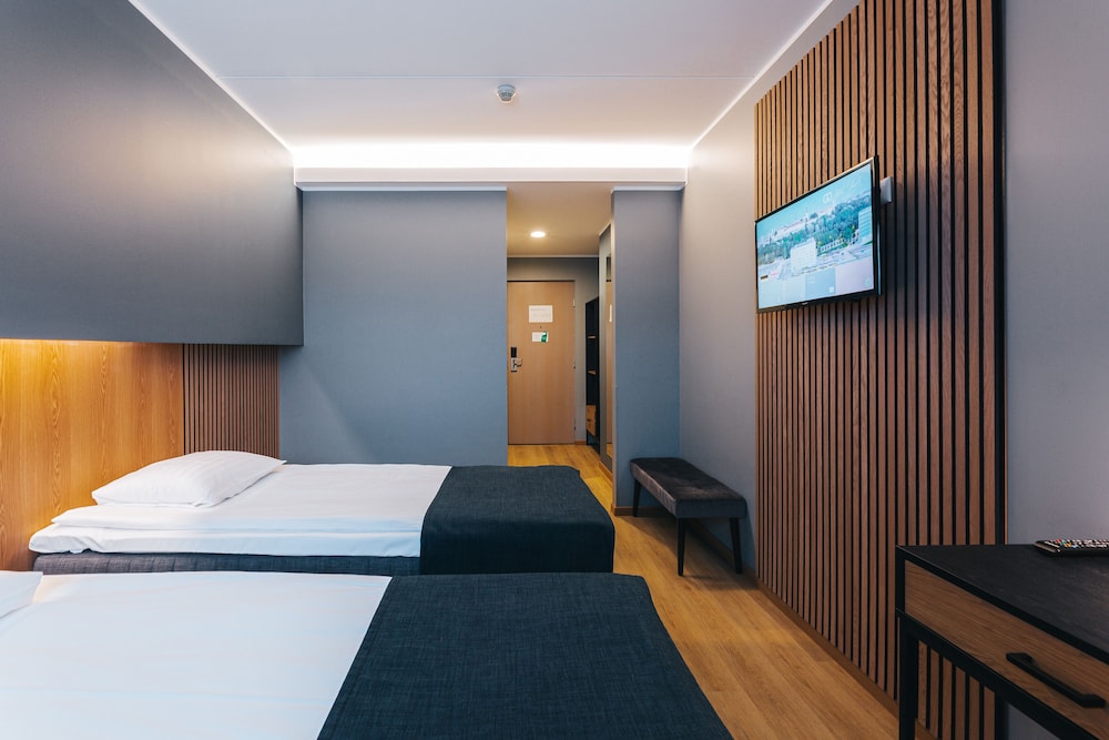 Standard Twin Room - Photo 4