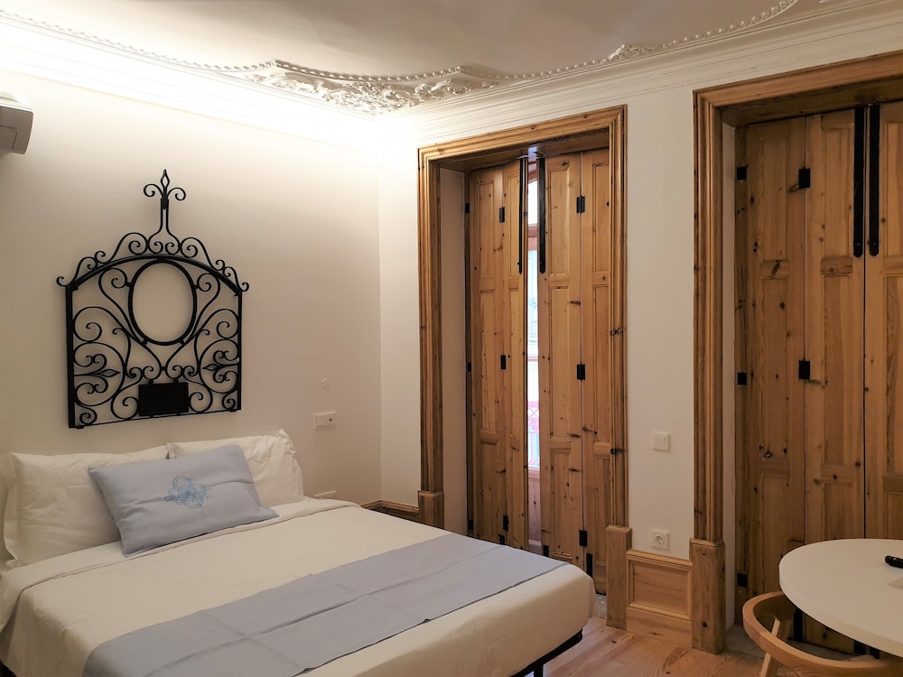 Deluxe Room, Balcony, City View photo 1