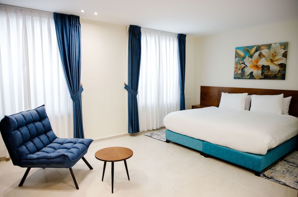 Executive Suite photo 1