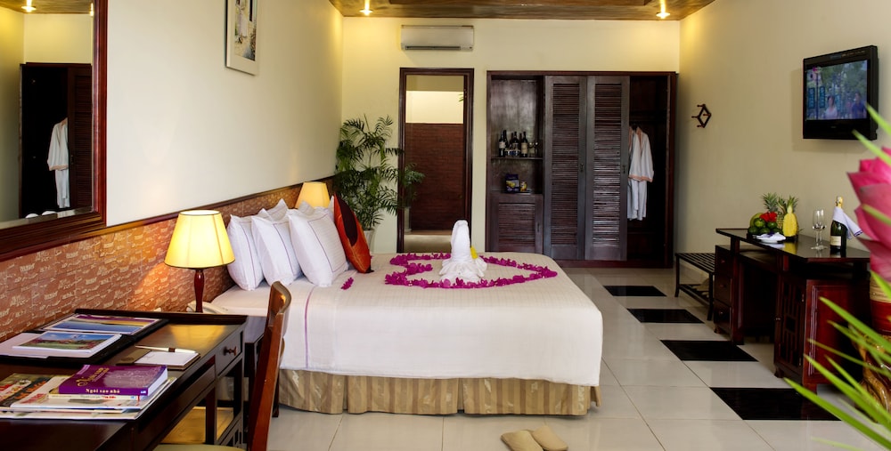 Deluxe Room - Photo 4