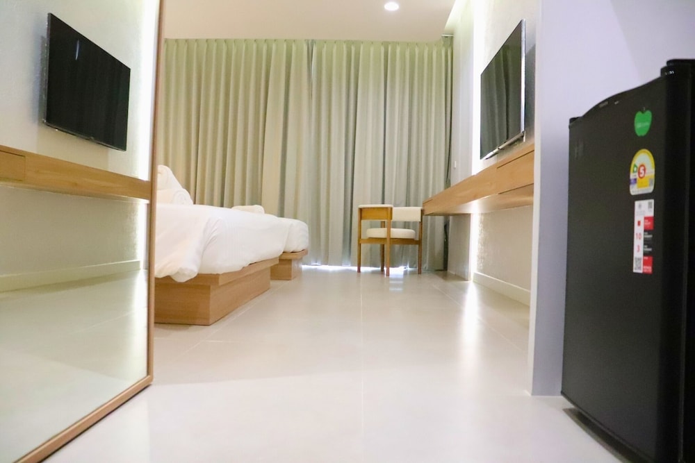Premier Triple Room, Garden View - Photo 5