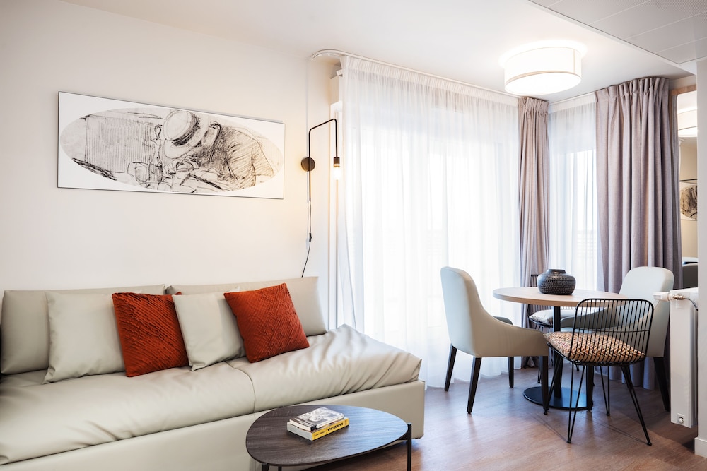 Apartment - Photo 3
