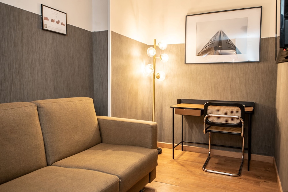 Apartment - Photo 17