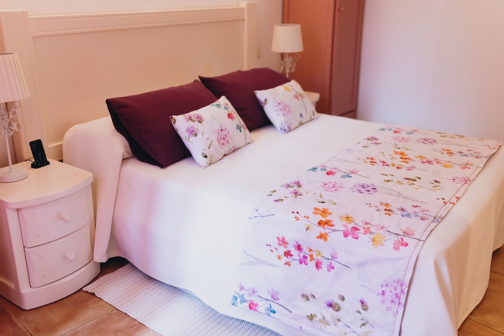 Double or Twin Room photo 2