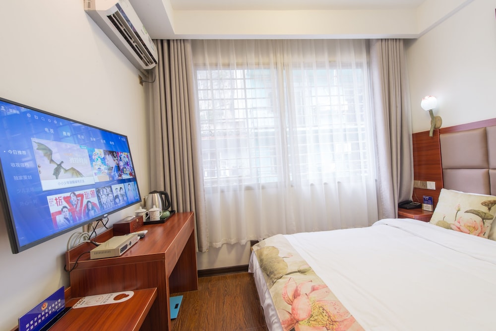 Basic Single Room, 1 Double Bed photo 3
