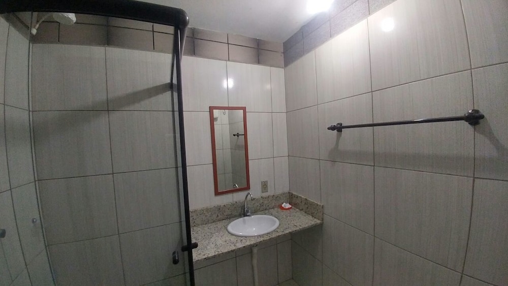Triple Room, 3 Twin Beds photo 2