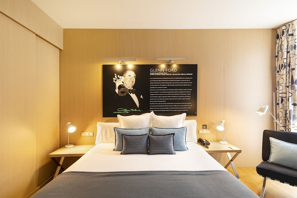 Standard Double Room - Photo 5