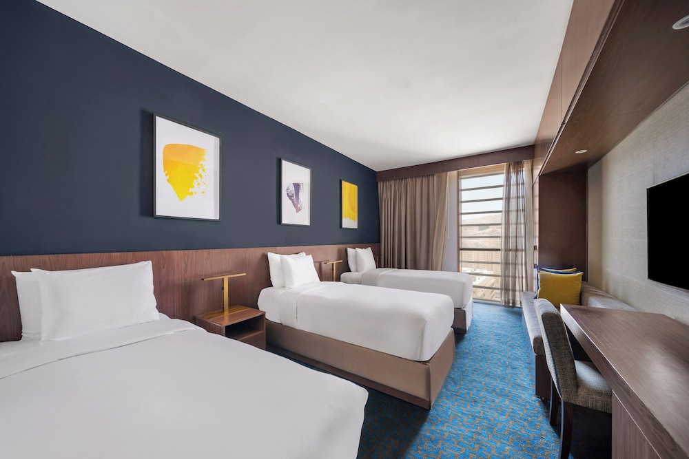 Deluxe Room - Photo 8