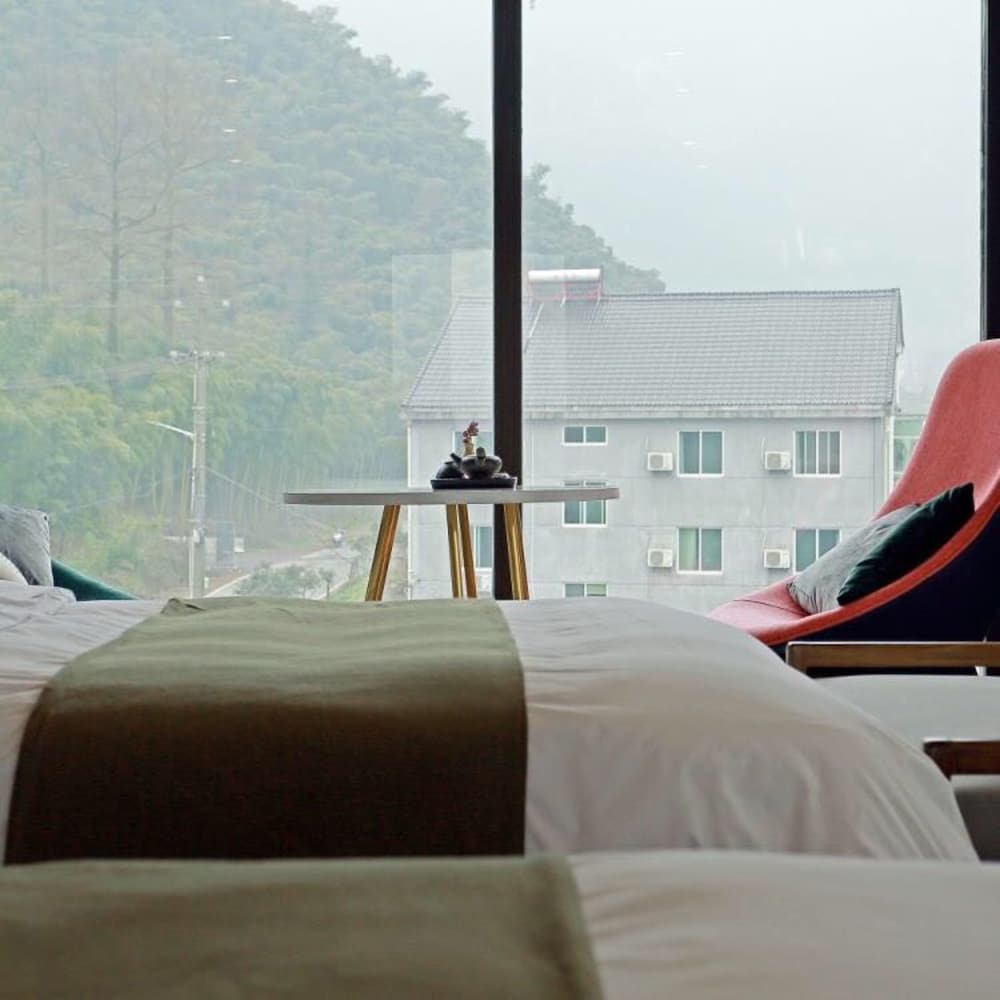 Traditional Twin Room, Non Smoking photo 3