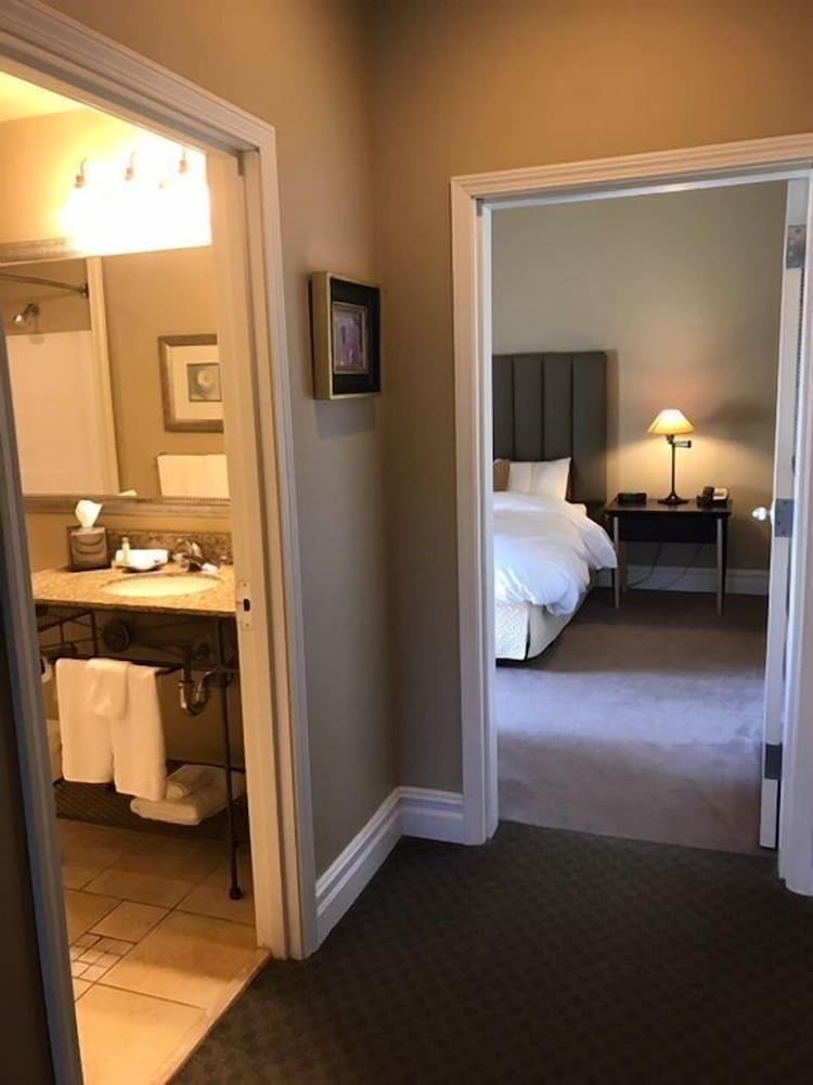 Two Bedroom Suite photo 3
