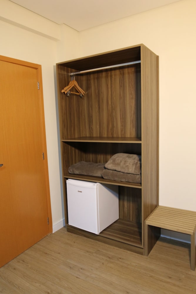 Deluxe Quadruple Room - Photo 3
