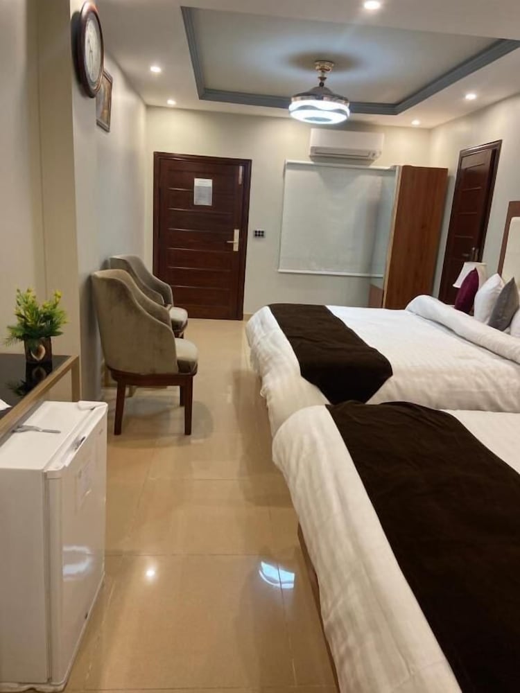 Executive Triple Room photo 3