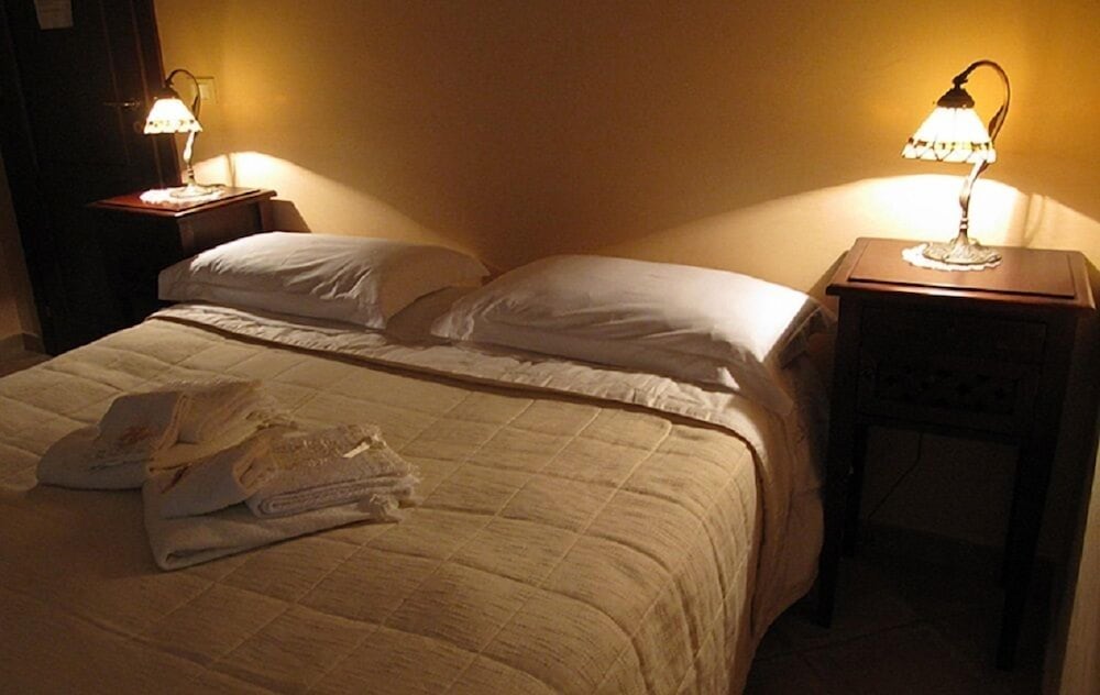 Classic Double Room (Salmone) photo 3
