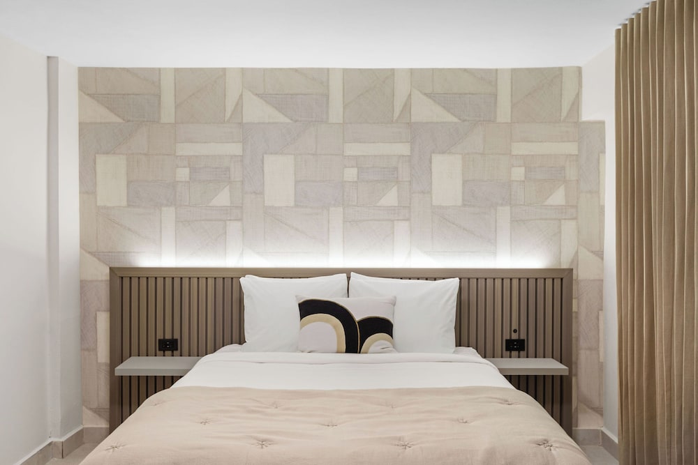 Premium Room, 1 Queen Bed