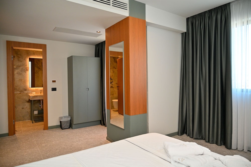 Superior Double Room, Balcony, Sea View photo 3