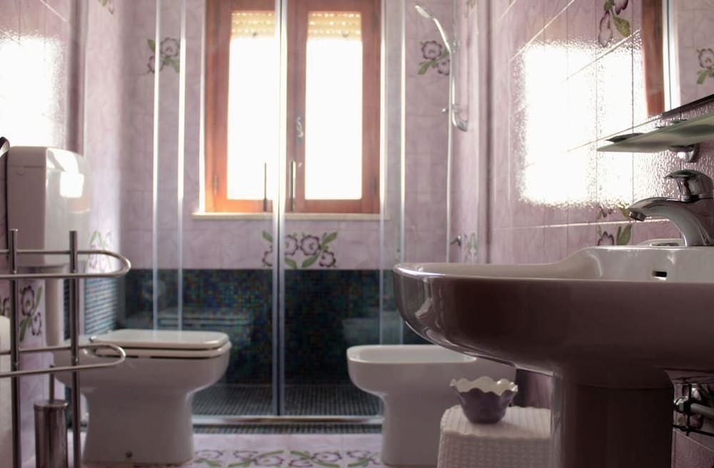 Quadruple Room, Private Bathroom (Mandorlo) photo 3