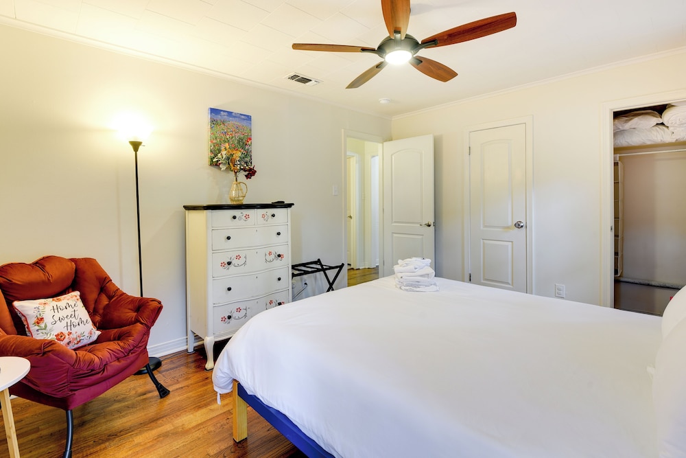 House (2 Bedrooms) photo 3