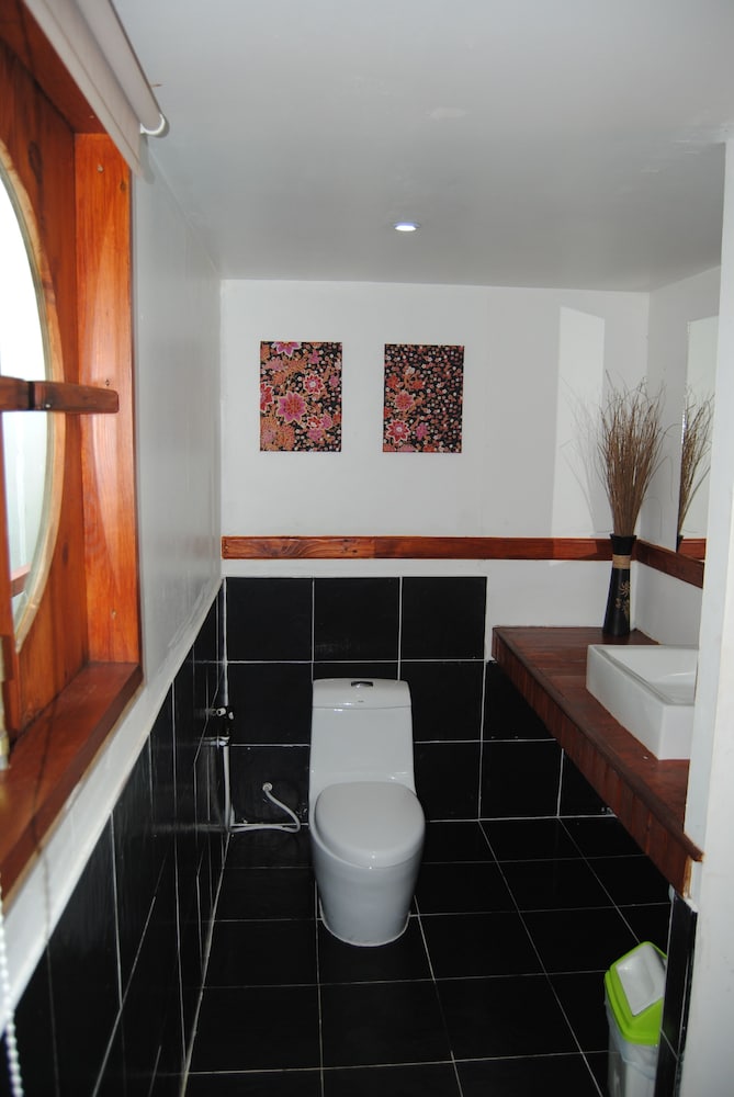 Standard Room With Fan photo 2