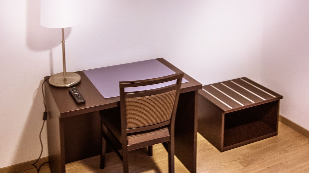 Standard Triple Room, Private Bathroom, Annex Building (Grange) photo 3