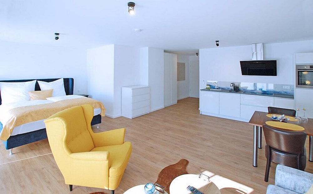 Deluxe Apartment, Balcony (#4) photo 1