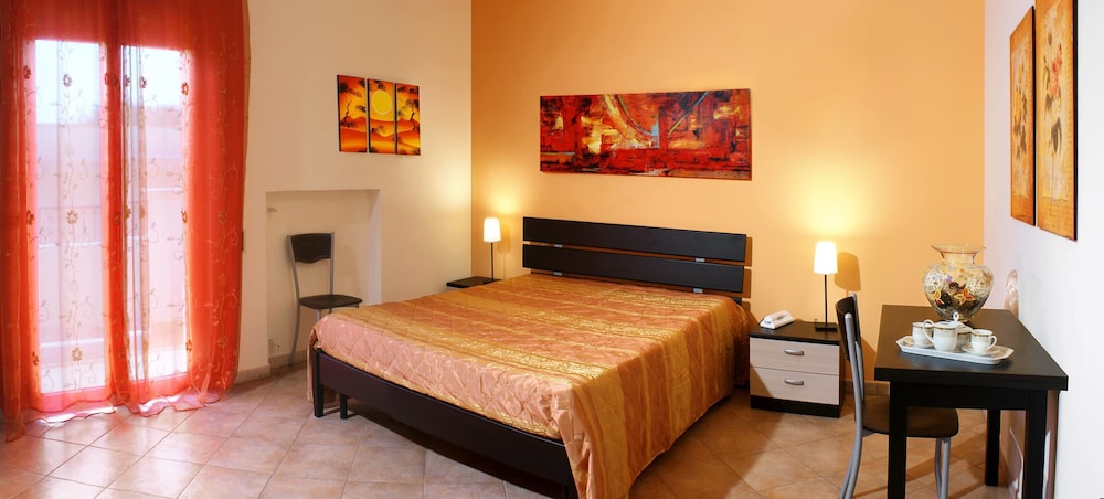 Double Room, 1 Queen Bed, Non Smoking photo 1