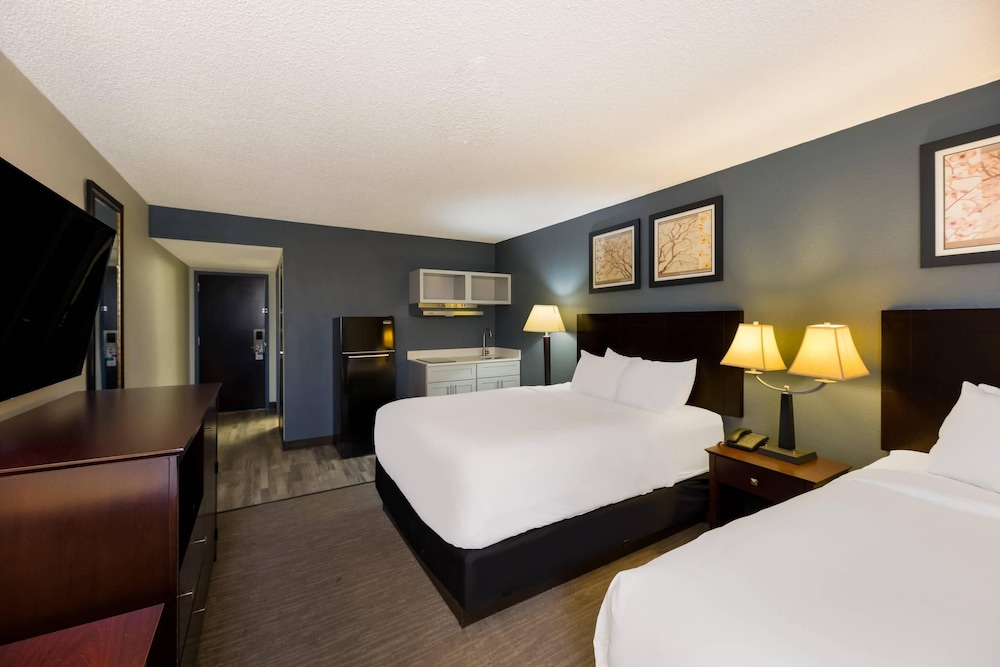Room, 2 Queen Beds, Non Smoking (Efficiency) - Photo 1