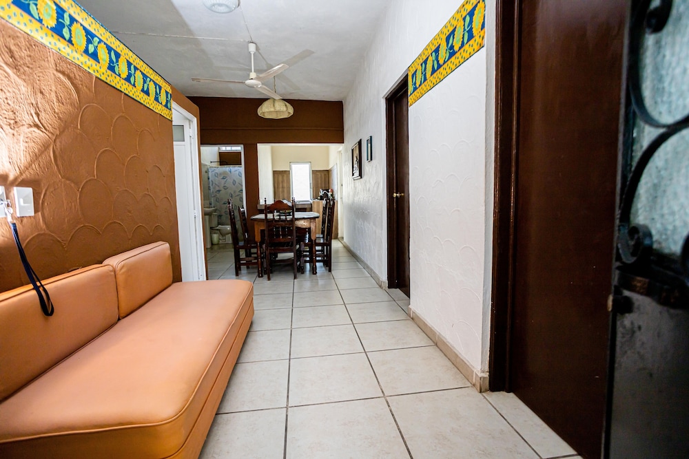 Family Room photo 3