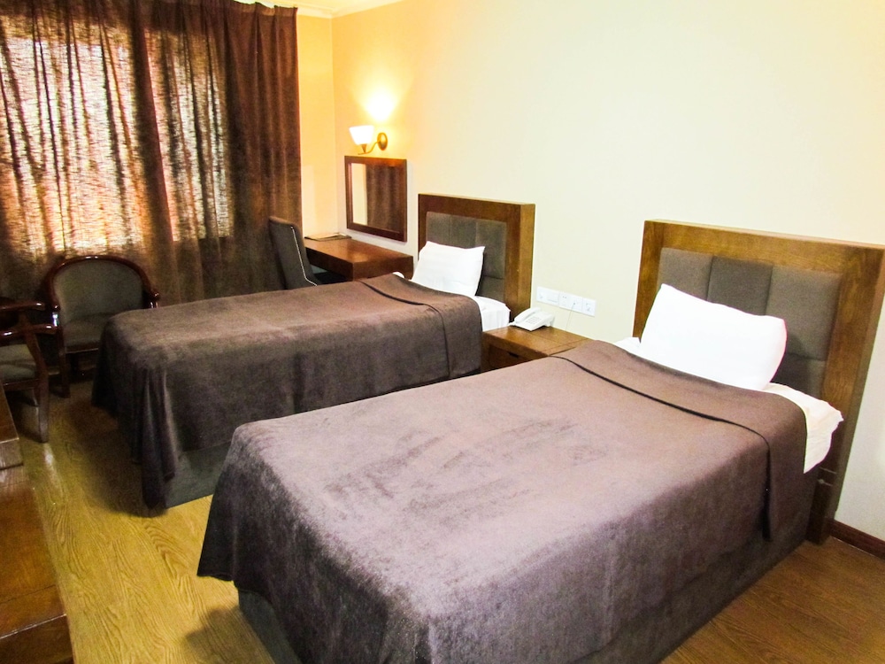 Standard Twin Room photo 3