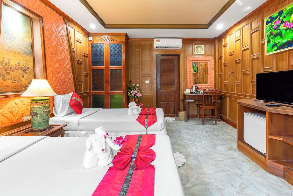 Villa Twin Room with Pool View photo 2