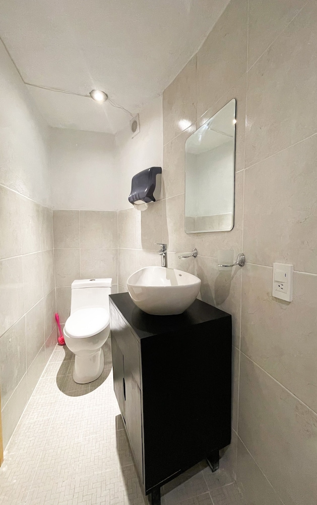 Luxury Room, 1 Double Bed (1 Double and 1 Single Bed) photo 3