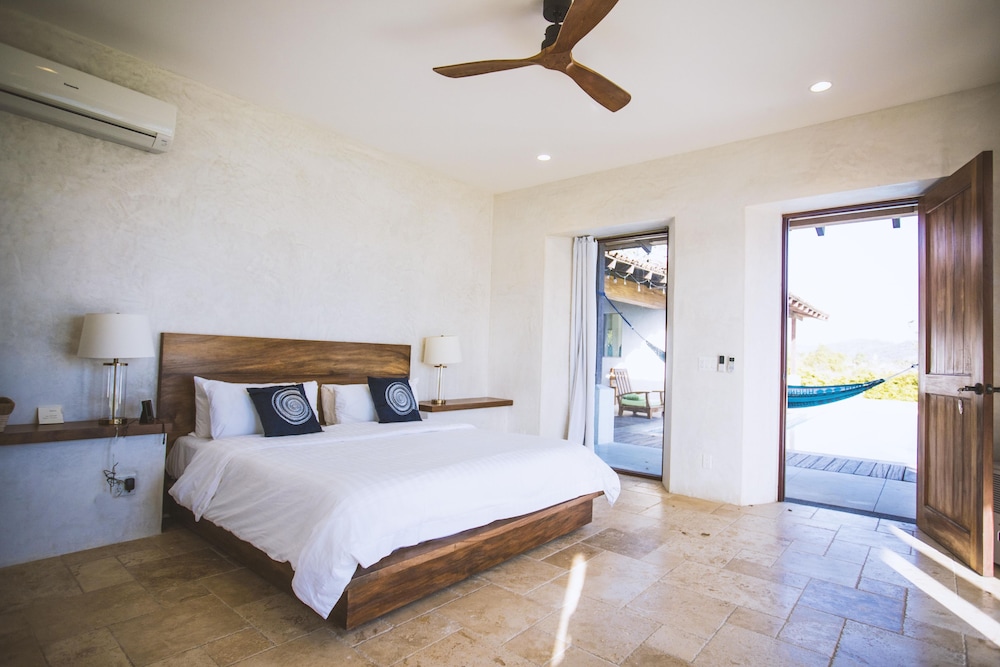 Premium Villa, 4 Bedrooms photo 3