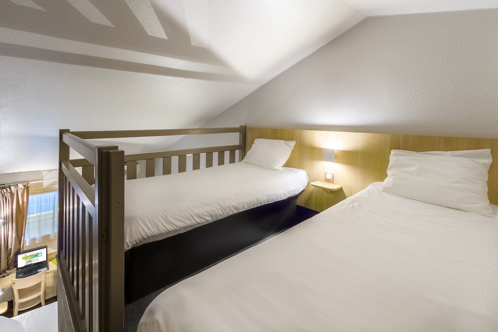 Twin Room, Non Smoking photo 3