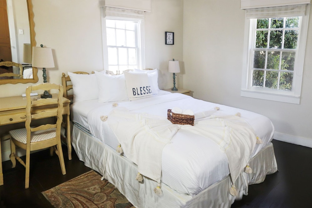 The Daisy Room