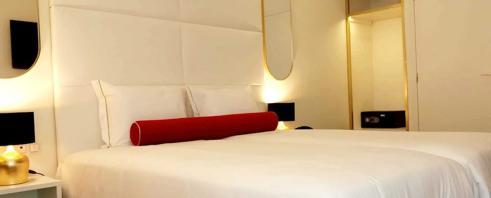 Basic Twin Room - Photo 2
