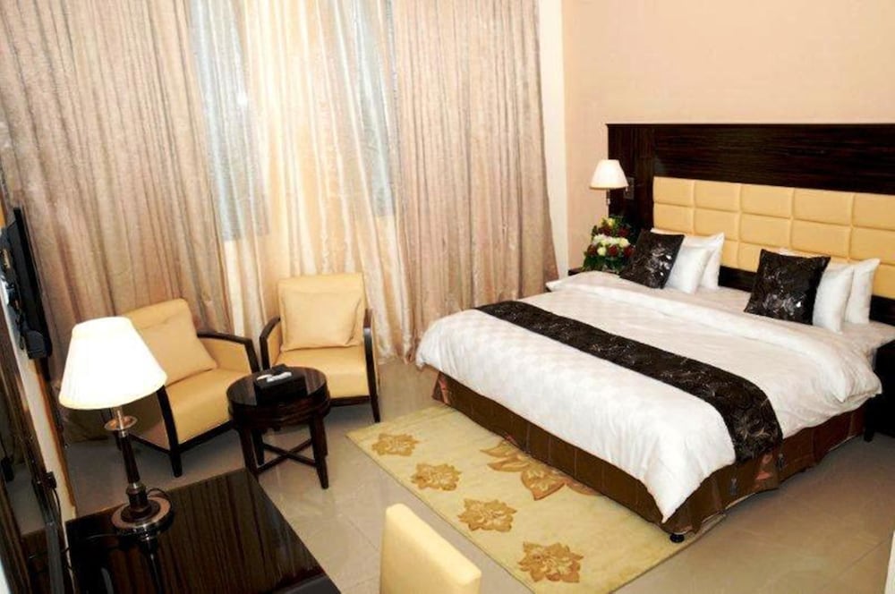 Deluxe Suite Single Occupancy Sea View photo 1