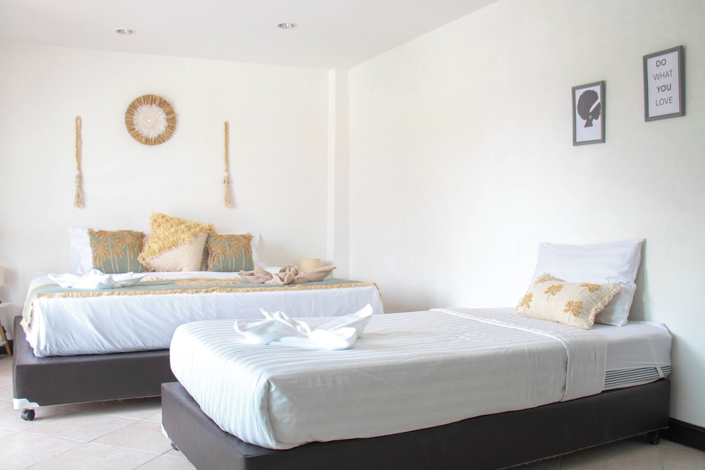 Family Room with Bath - Photo 12