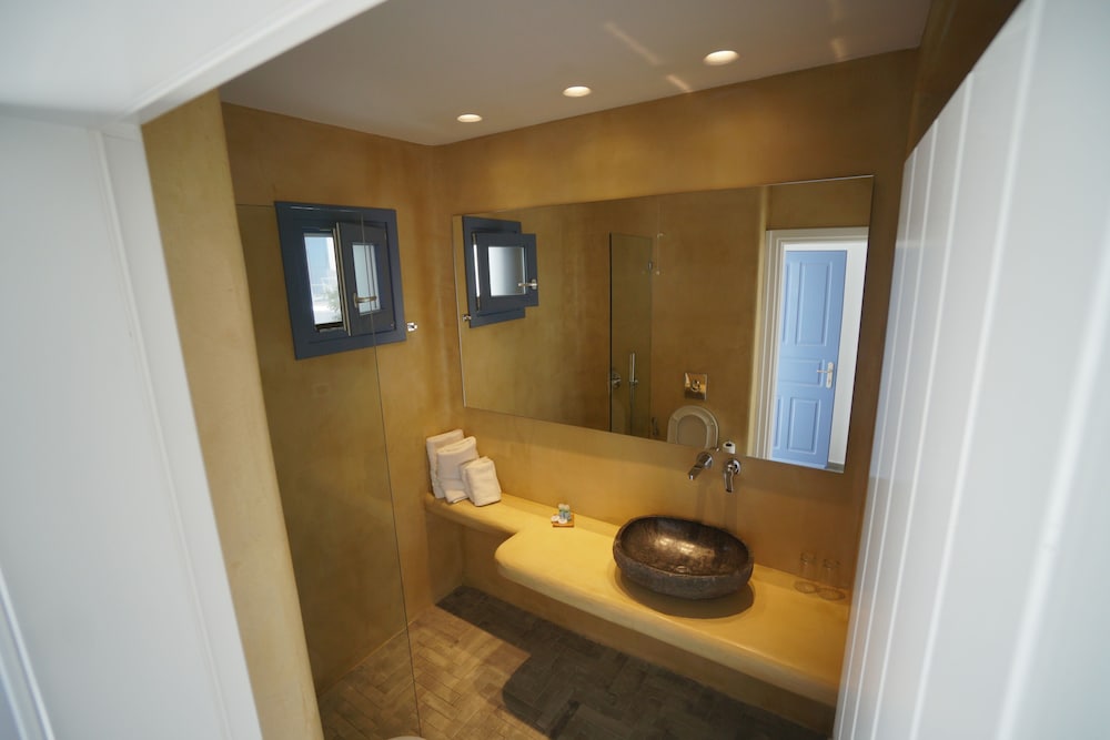 Standard Twin Room, 2 Twin Beds - Photo 6