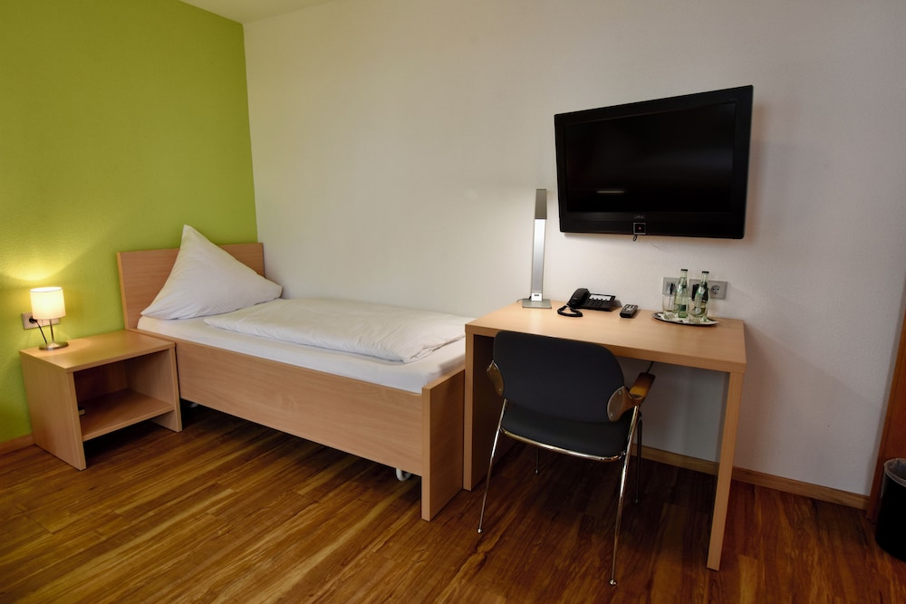 Classic Single Room