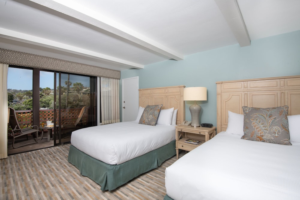 Superior Room, 2 Queen Beds (Coastline View Two Queen Beds) - Photo 1