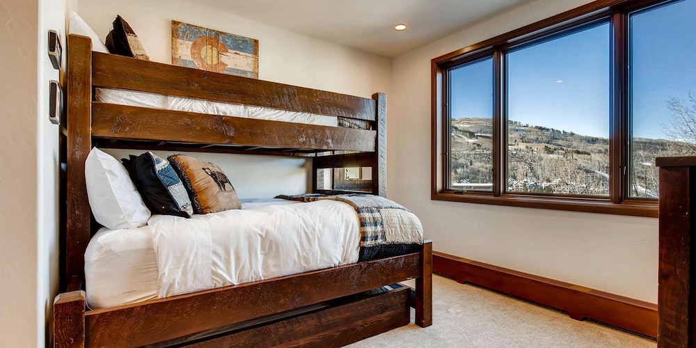 Condo, 3 Bedrooms