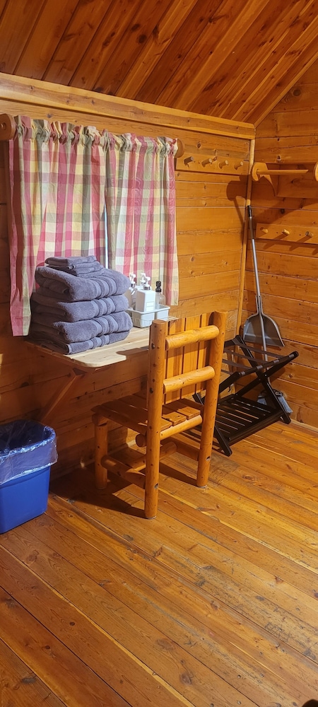 Standard Cabin photo 3