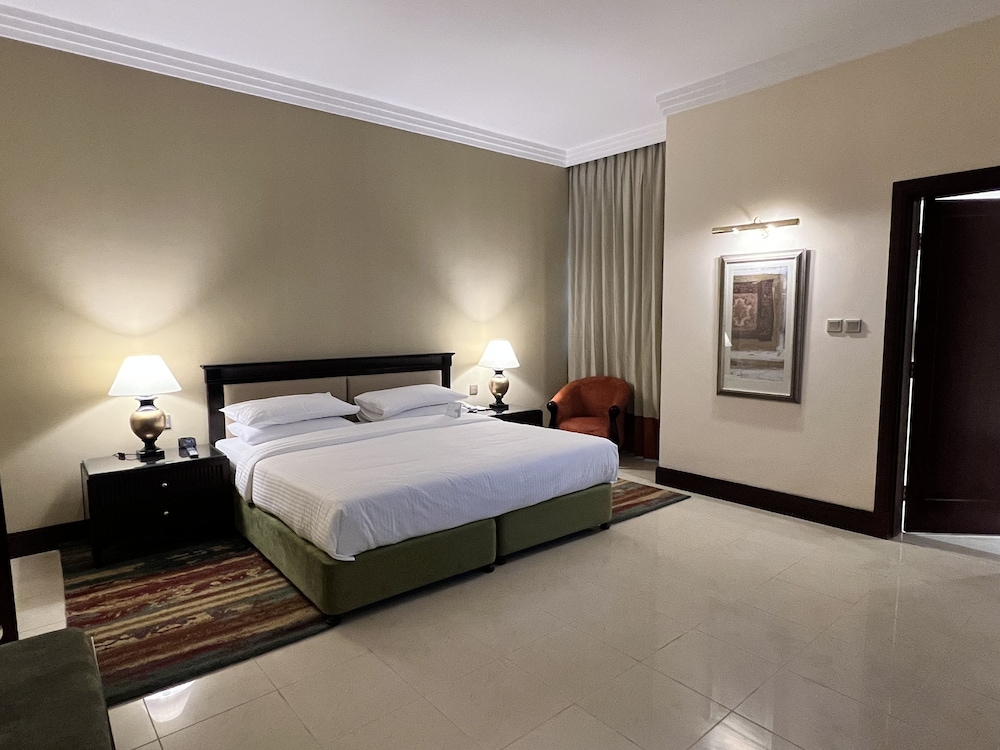Luxury Suite photo 1