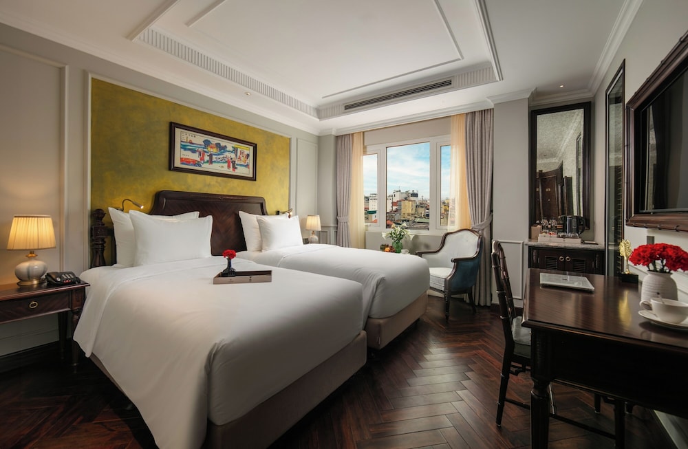 Family Room, City View