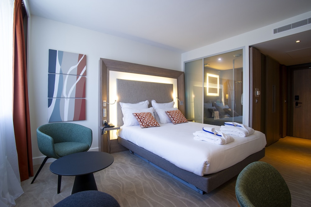 Executive Room, 1 Double Bed, River View - Photo 1
