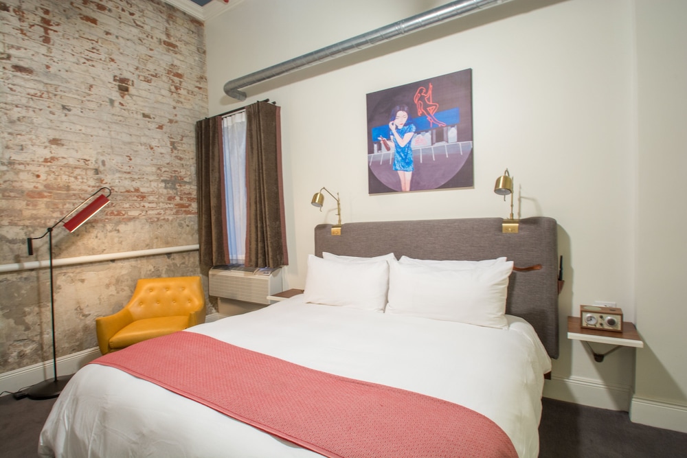 Classic Room, 1 Queen Bed - Photo 3